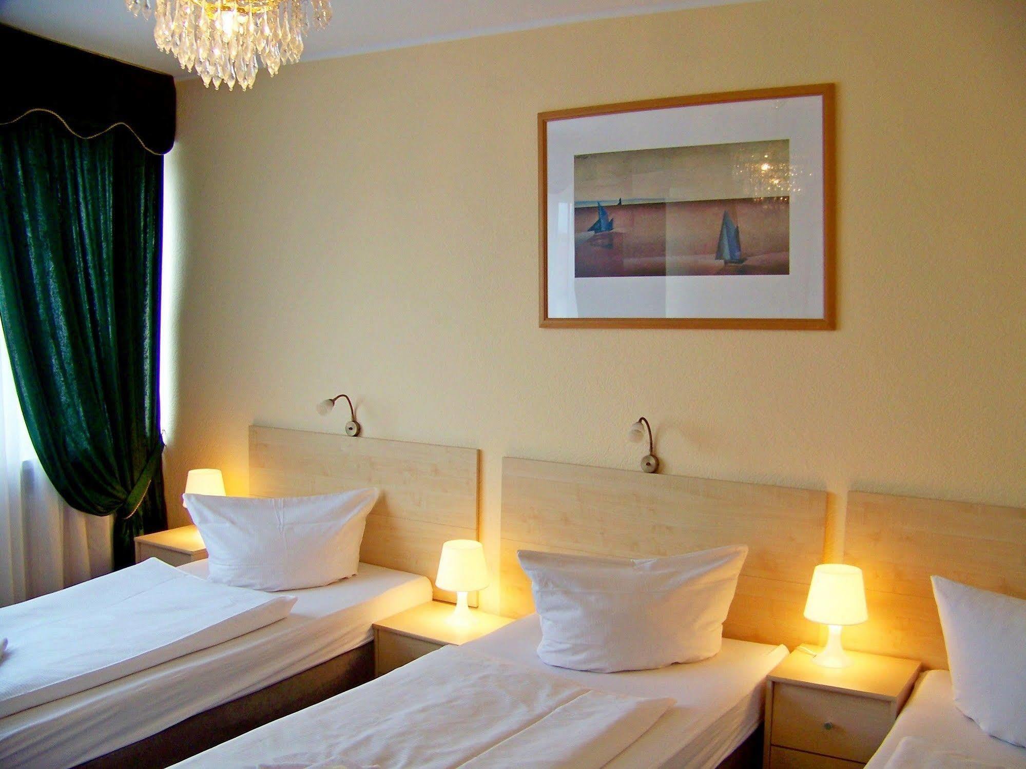 Amadeus Am Kurf\u00fcrstendamm Hotel Berlin